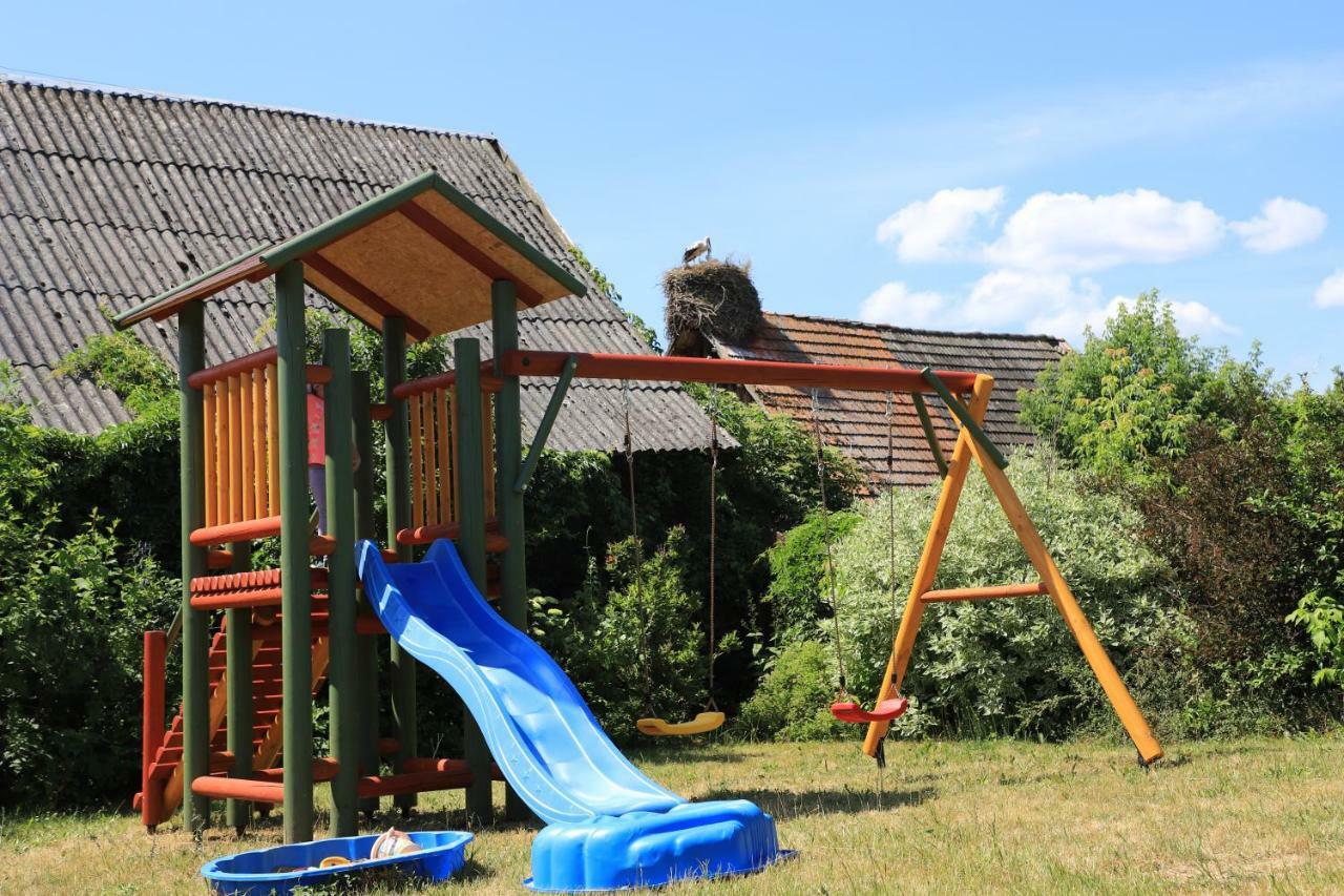 Przytulny Kat Apartman Białowieża Kültér fotó